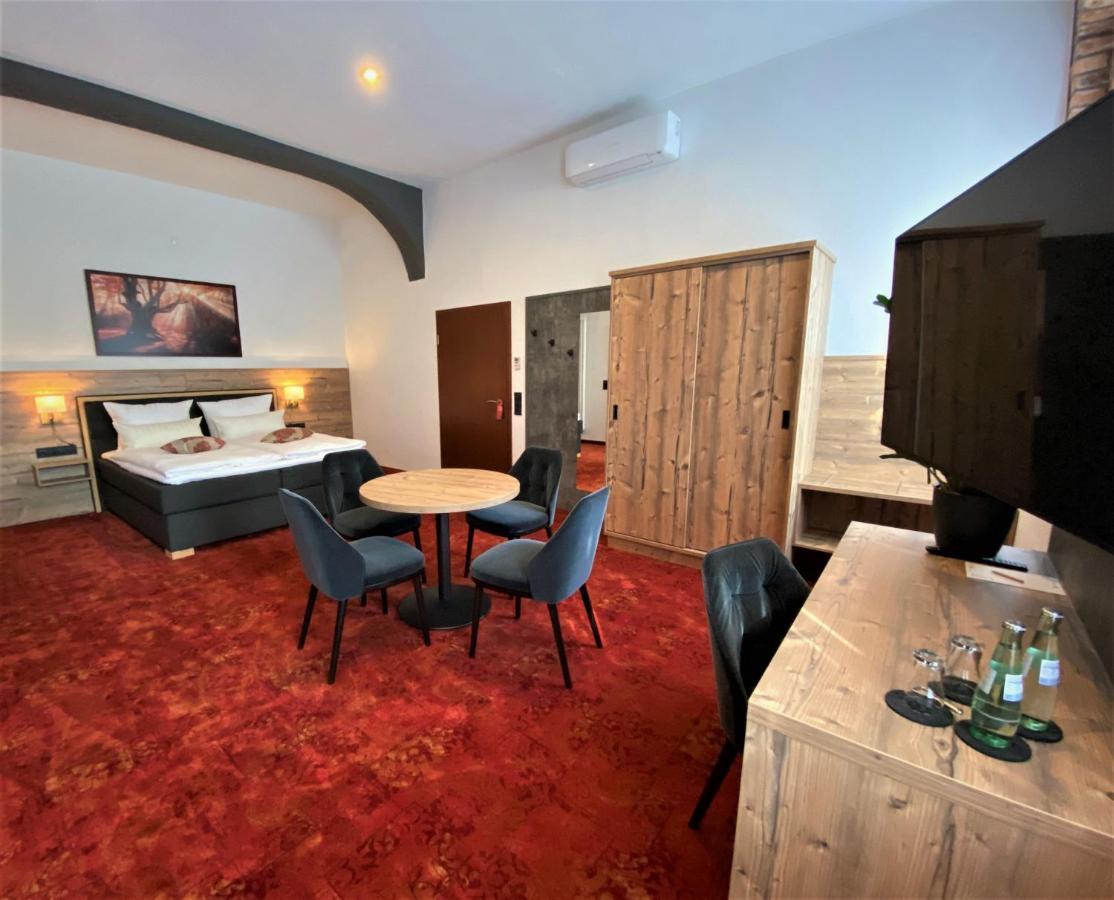 Hotel Friedchen Mit Eigener Fleischerei Artern ภายนอก รูปภาพ