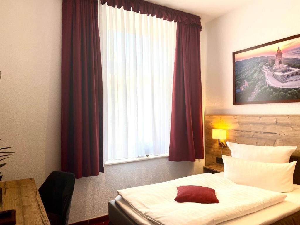 Hotel Friedchen Mit Eigener Fleischerei Artern ภายนอก รูปภาพ