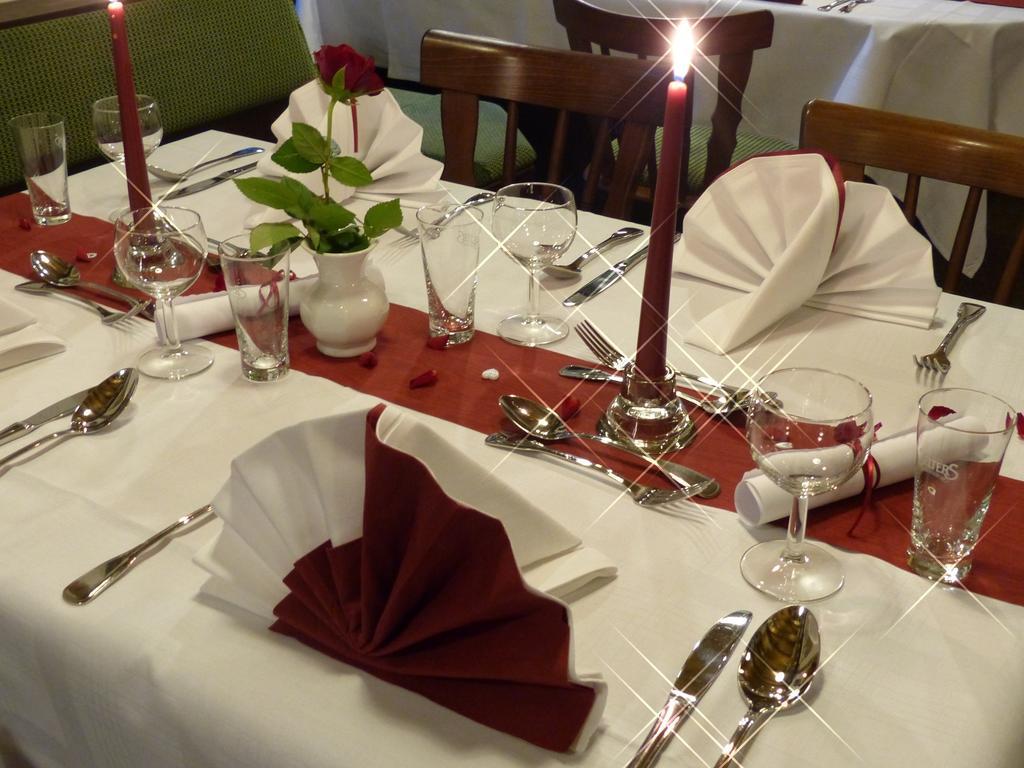 Hotel Friedchen Mit Eigener Fleischerei Artern ภายนอก รูปภาพ