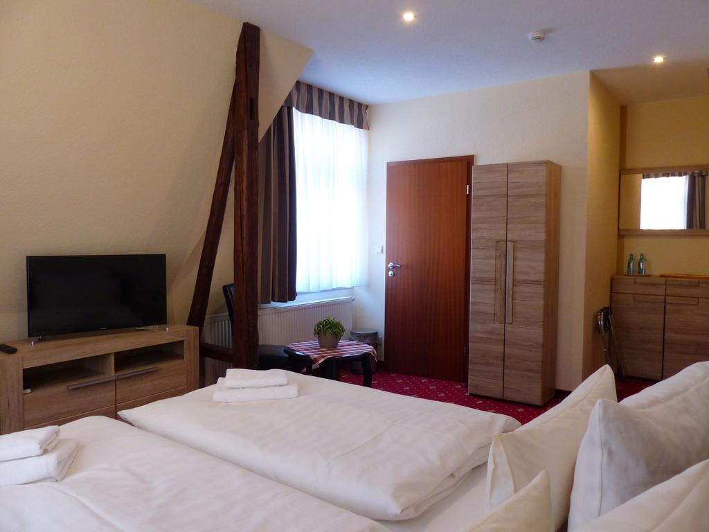 Hotel Friedchen Mit Eigener Fleischerei Artern ภายนอก รูปภาพ