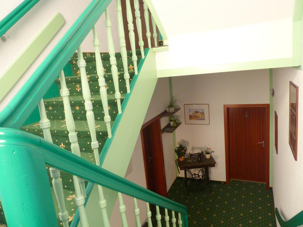 Hotel Friedchen Mit Eigener Fleischerei Artern ภายนอก รูปภาพ