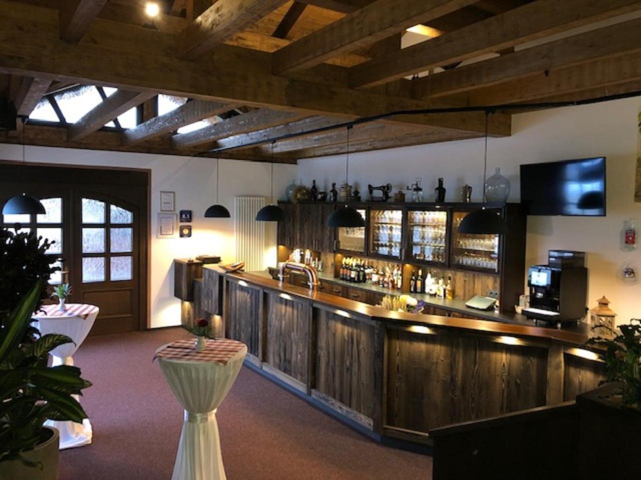 Hotel Friedchen Mit Eigener Fleischerei Artern ภายนอก รูปภาพ