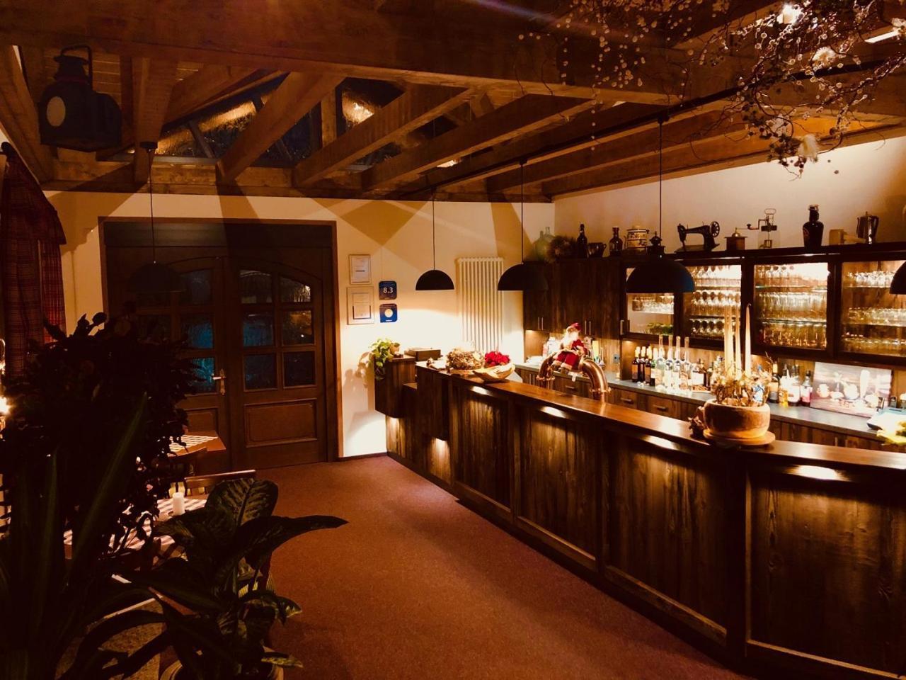 Hotel Friedchen Mit Eigener Fleischerei Artern ภายนอก รูปภาพ